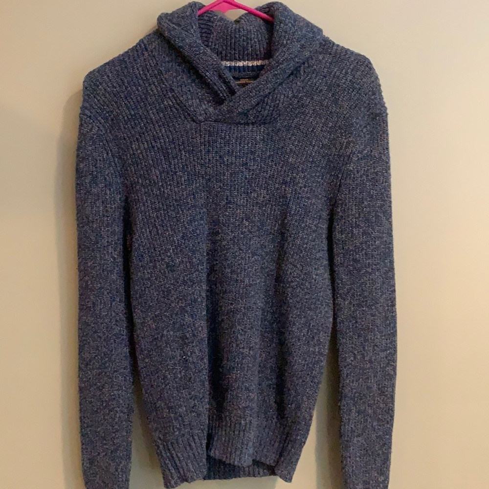 American eagle size extra small pull over sweater